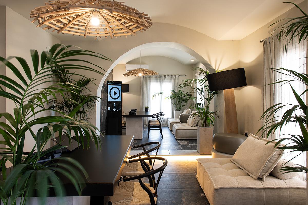The Noverian Bios Santorini Boutique Hotel Fira  Extérieur photo