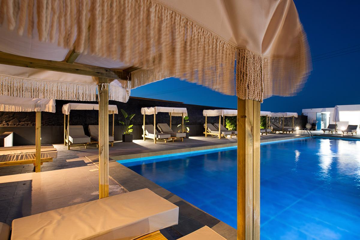 The Noverian Bios Santorini Boutique Hotel Fira  Extérieur photo