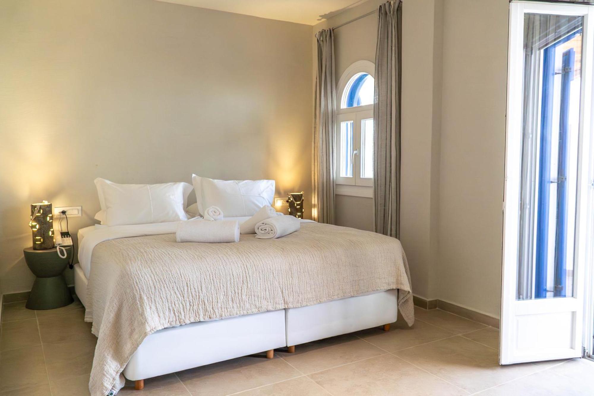 The Noverian Bios Santorini Boutique Hotel Fira  Chambre photo