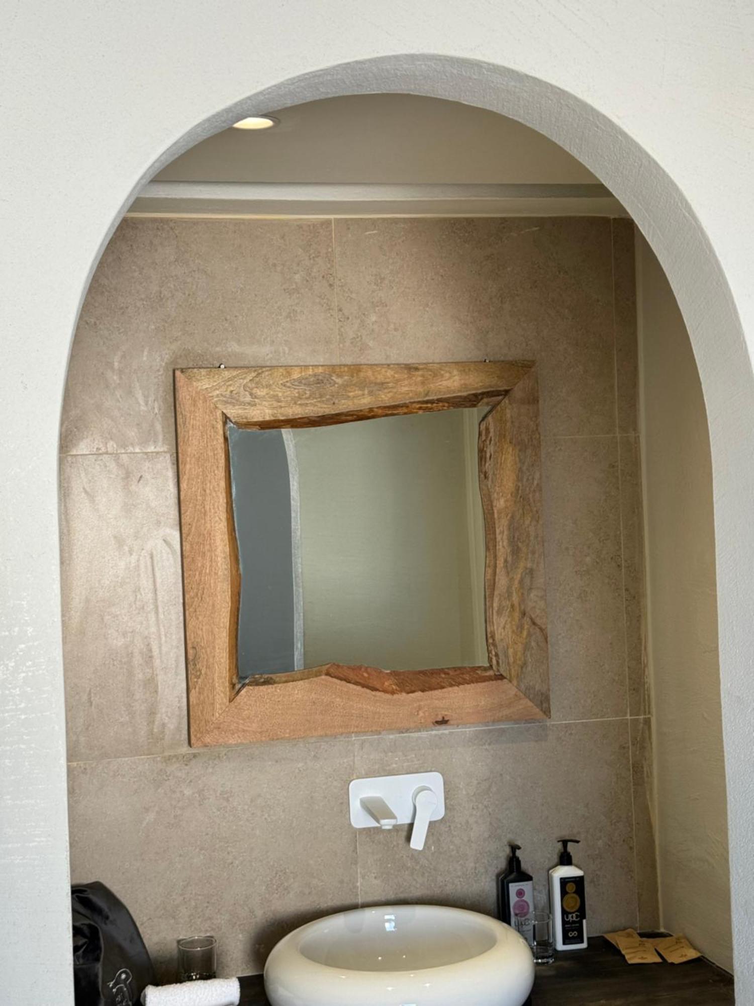 The Noverian Bios Santorini Boutique Hotel Fira  Chambre photo